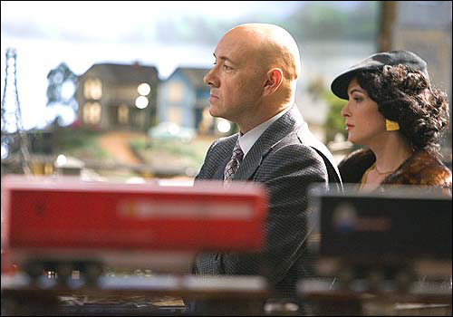 Kevin Spacey (Lex Luthor) e Parker Posey (Kitty Koslowski)