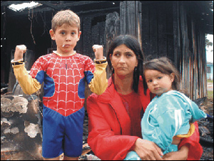 Riquelme, Lucilene e Adrieli (foto de Guto Kuerten / RBS)