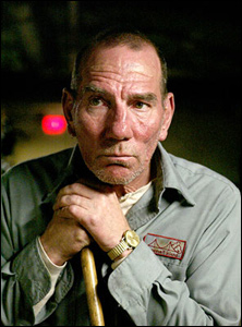 Pete Postlethwaite