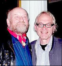 Westergaard (à esquerda na imagem, junto com Lars Vilks)